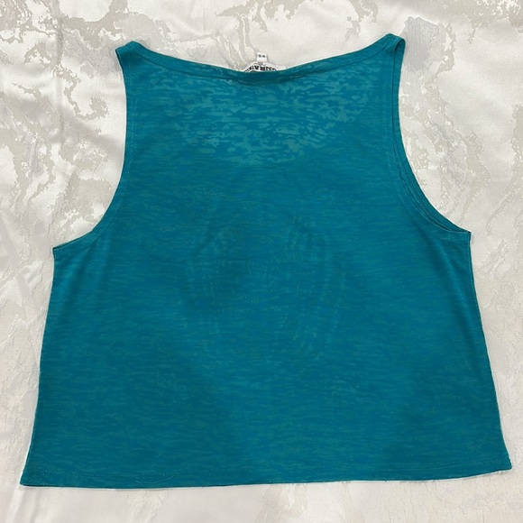 Blue sleeveless crop top with zebra design - Picture 2 of 2